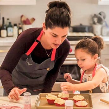 EComm, Airbnb Online Experiences